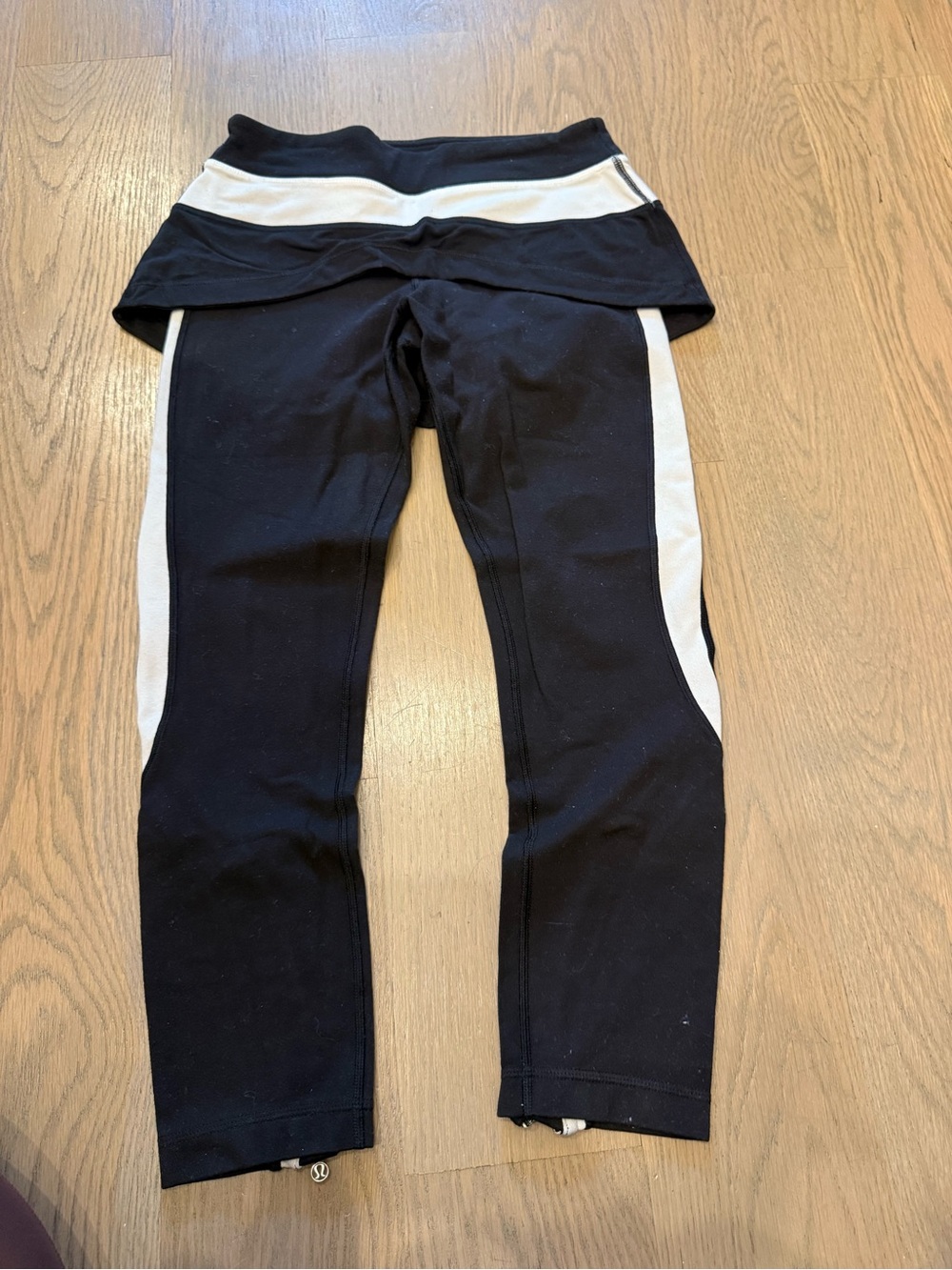 lululemon athletica Black Leggings with White Side Panels and Skirt